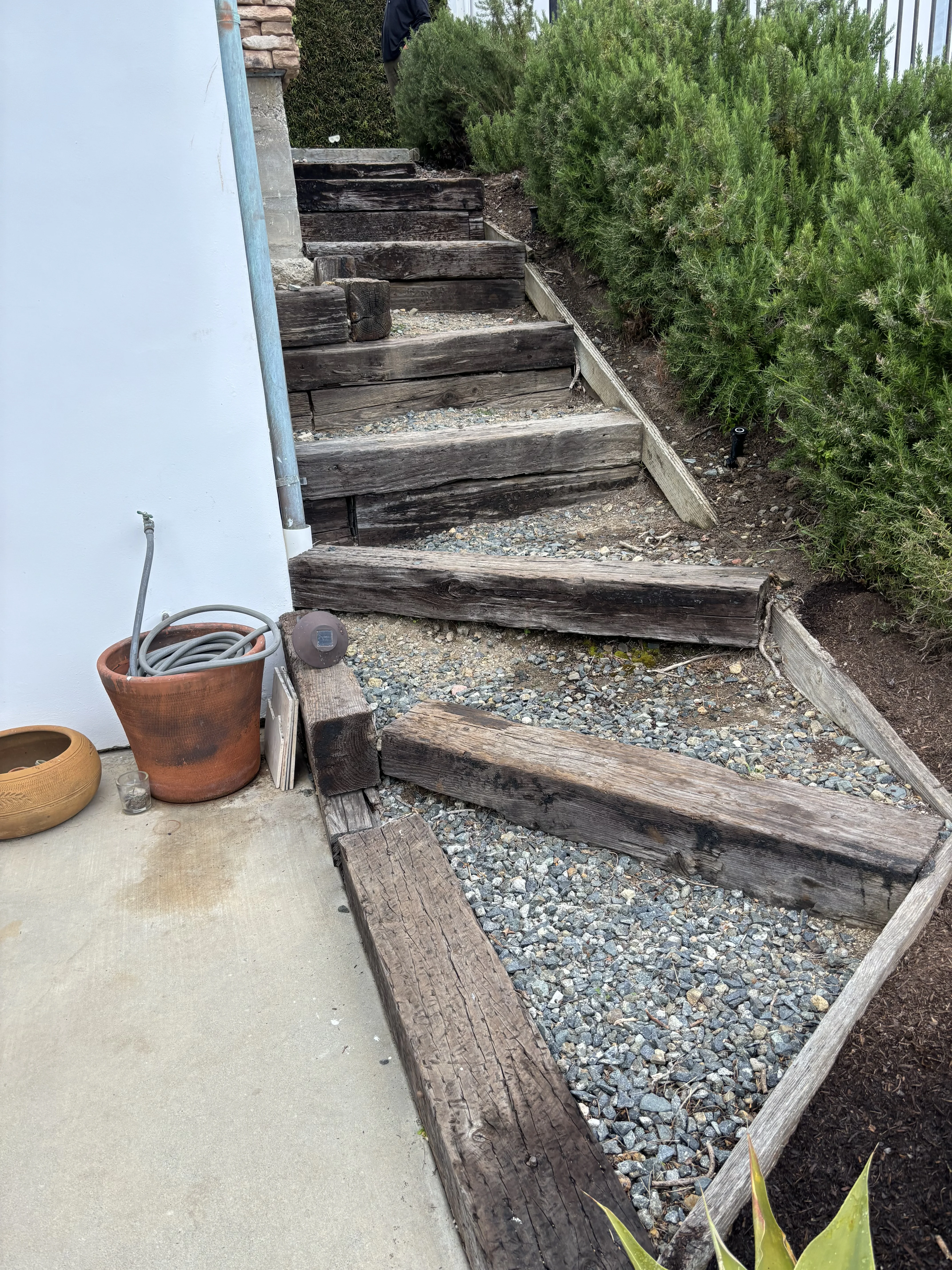Before photo of cracked concrete steps in Aliso Viejo, CA